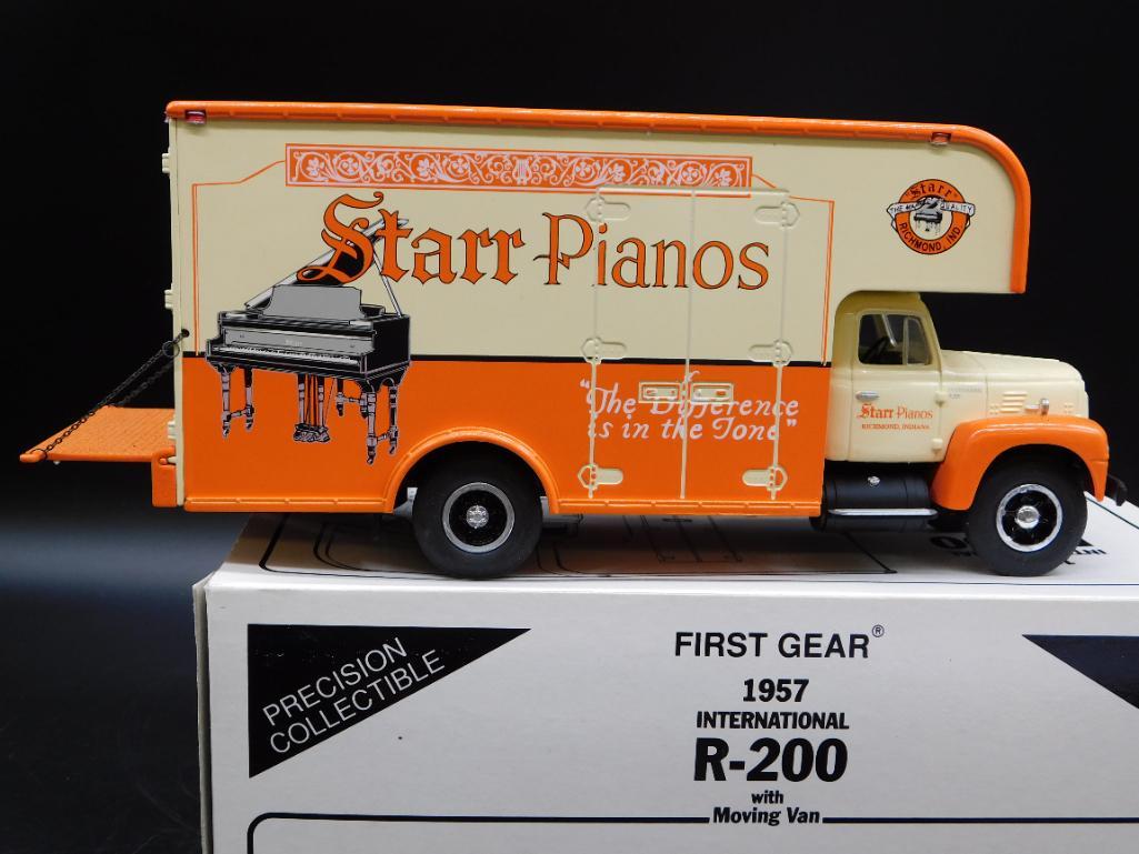 1957 STARR PIANOS DELIVERY VAN WITH ORIGINAL BOX (1 of 6)