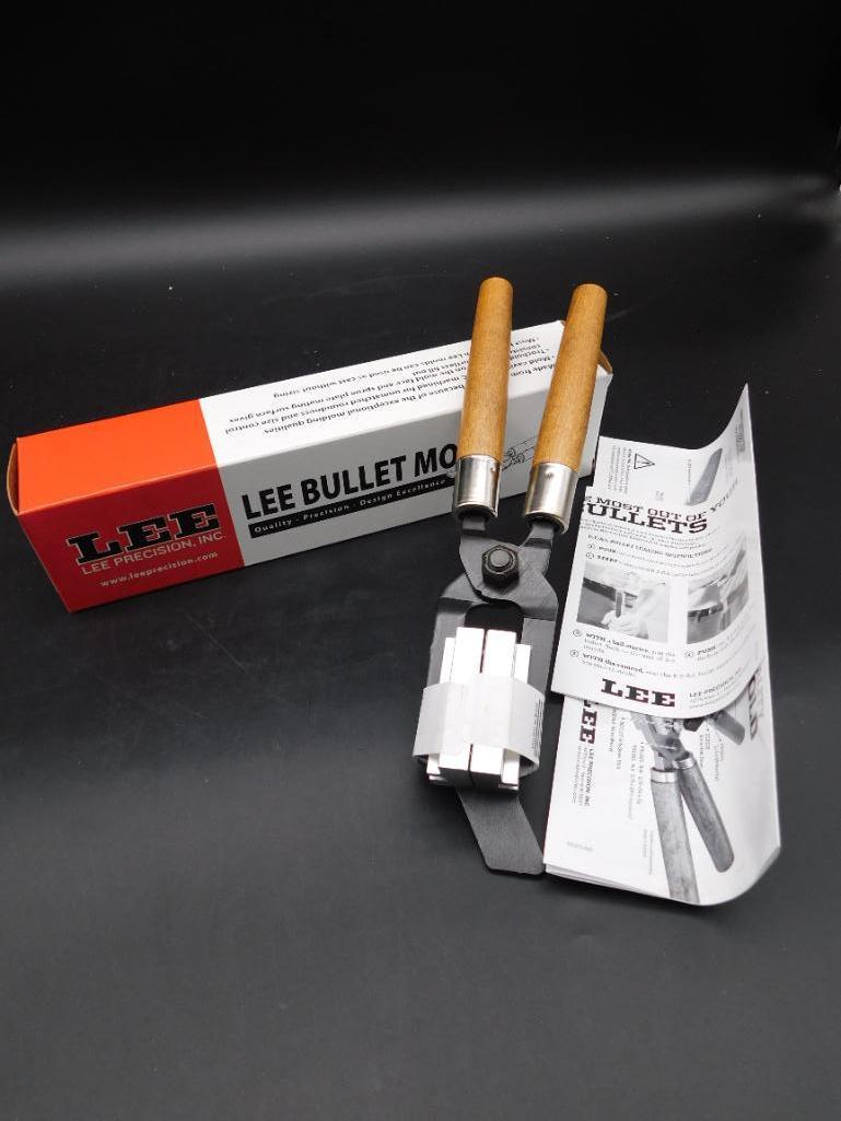 LEE PRECISION BULLET MOLD VINTAGE ANTIQUE (1 of 2)