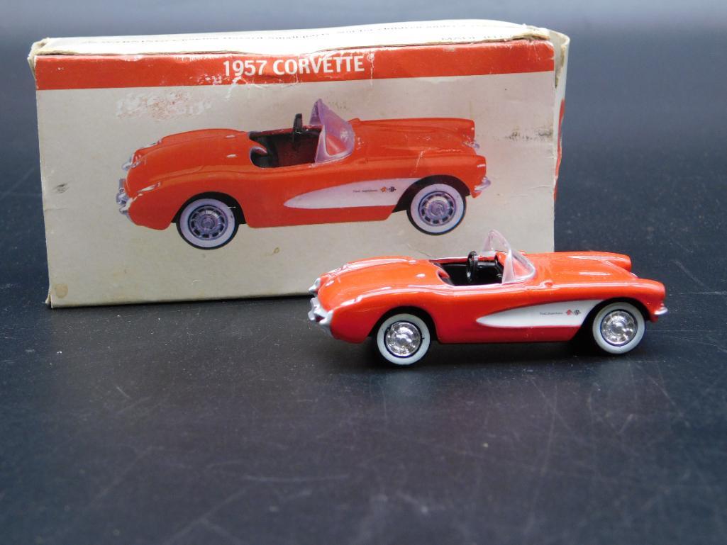 1957 CHEVROLET CORVETTE CONVERTIBLE TOY CAR WITH ORIGINAL BOX VINTAGE ANTIQUE (1 of 3)