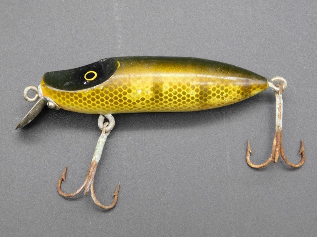 YELLOW AND BLACK FISHING LURE VINTAGE ANTIQUE (1 of 2)