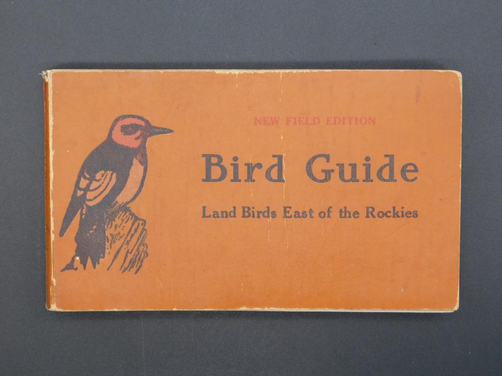 1909 BIRD GUIDE BOOK BY CHAS K REED VINTAGE ANTIQUE: 1909 BIRD GUIDE BOOK BY CHAS K REED VINTAGE ANTIQUE *** Thank you for attending HATMAN AUCTIONS! Yes, we ship all items that are not oversized. Please see photos for measurements and description. SPEC