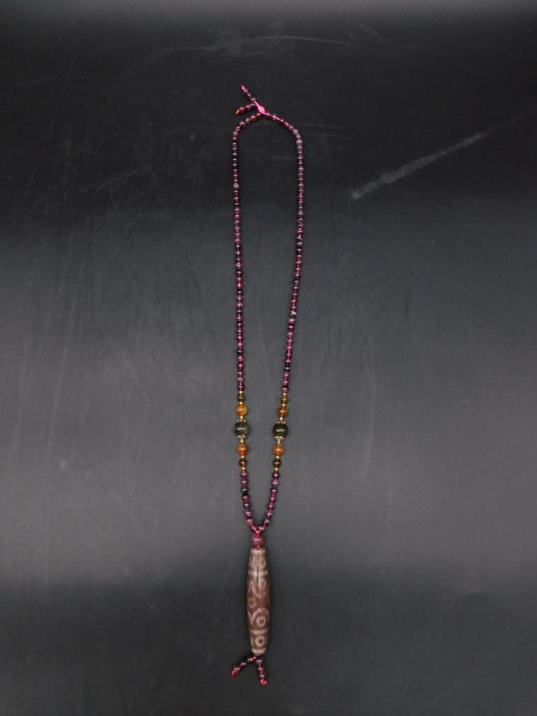 BEADED NECKLACE VINTAGE ANTIQUE: BEADED NECKLACE VINTAGE ANTIQUE *** Thank you for attending HATMAN AUCTIONS! Yes, we ship all items that are not oversized. Please see photos for measurements and description. SPECIAL NOTICE: Many ite