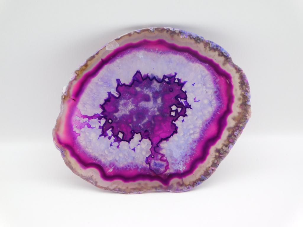 AGATE SLICE ROCK STONE LAPIDARY SPECIMEN: Thank you for attending HATMAN AUCTIONS! Yes, we ship all items that are not oversized. Please see photos for measurements and description. SPECIAL NOTICE: Many items are PICK UP ONLY by APPOINTMENT O