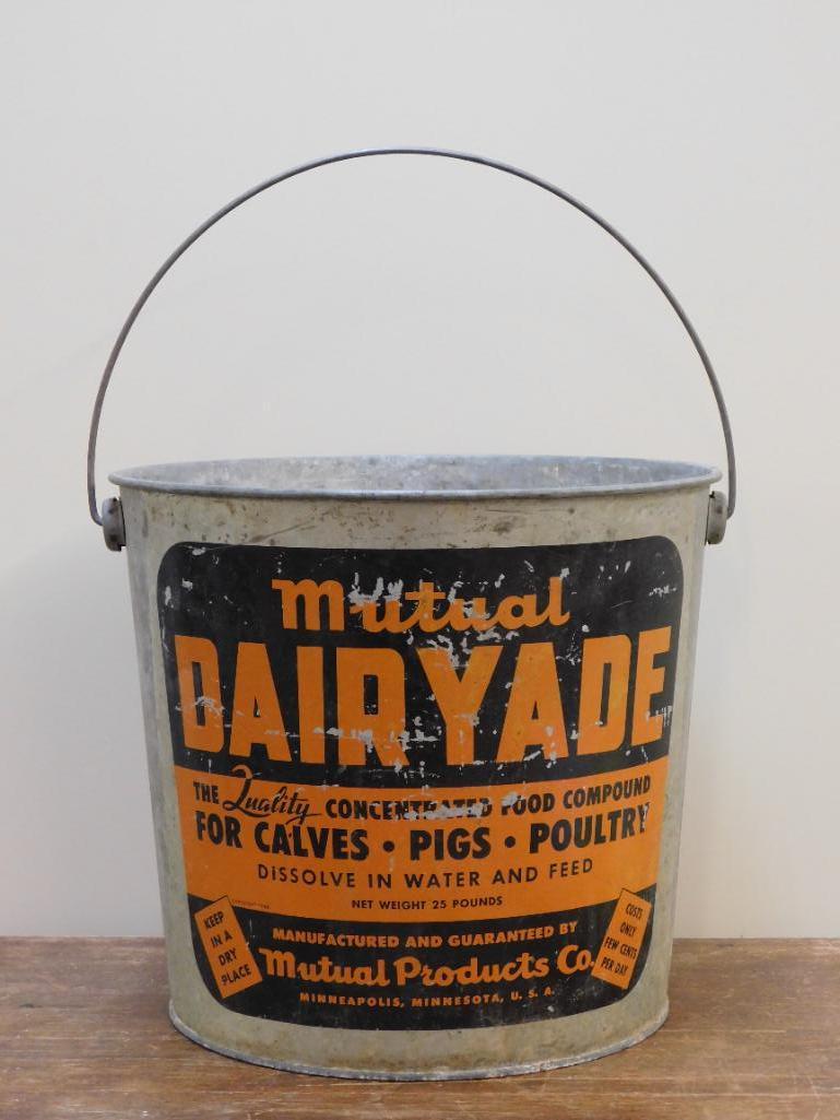MUTUAL DAIRYADE METAL BUCKET VINTAGE ANTIQUE (1 of 3)