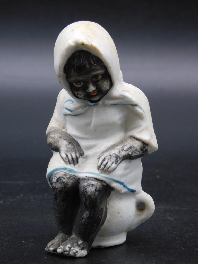 SMALL CHILD HAND PAINTED FIGURINE VINTAGE ANTIQUE (1 of 2)