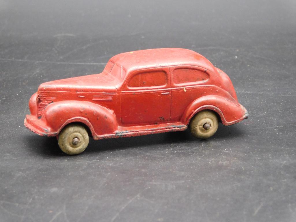 AUBURN RUBBER RED CAR TOY VINTAGE ANTIQUE (1 of 3)