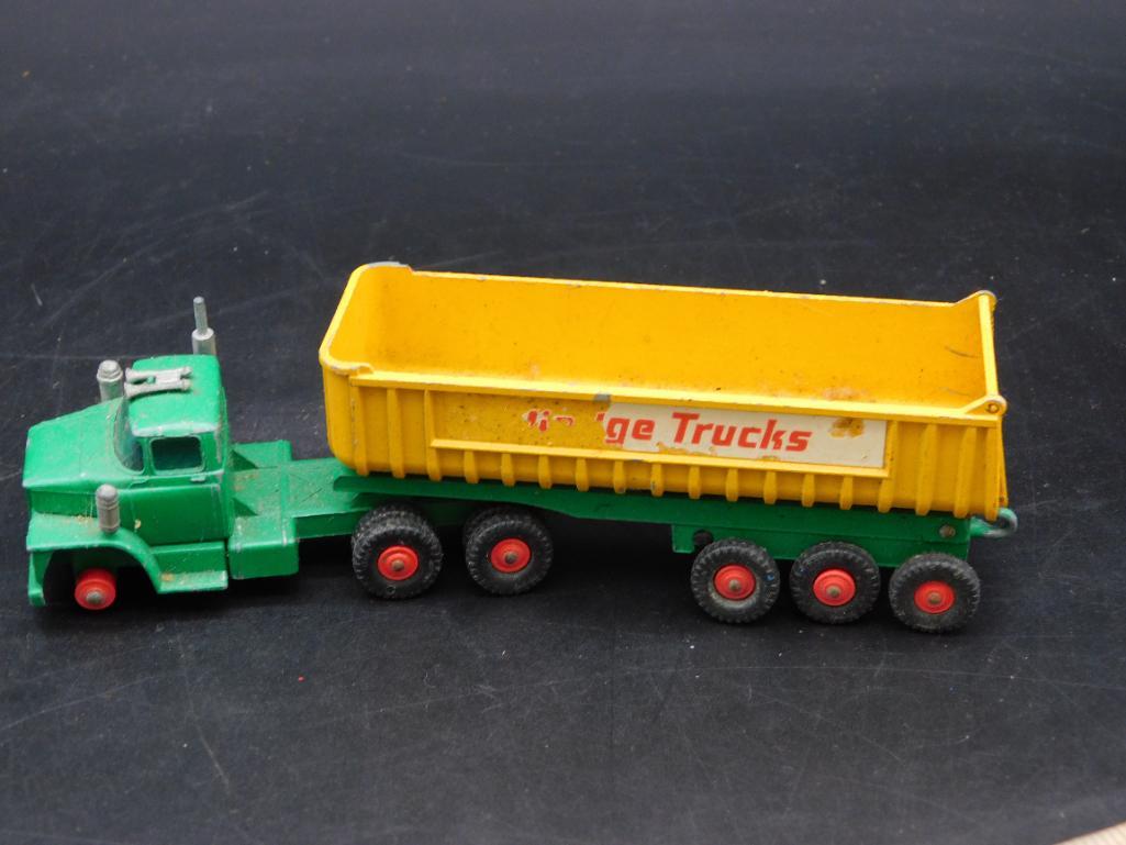 SEMI AND TRAILER MATCHBOX KING SIZE TOY VINTAGE ANTIQUE: SEMI AND TRAILER MATCHBOX KING SIZE TOY VINTAGE ANTIQUE