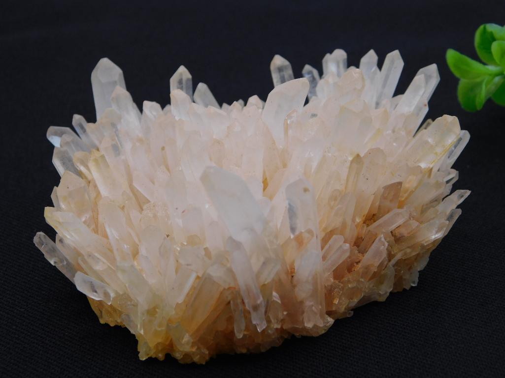 QUARTZ ROCK STONE LAPIDARY SPECIMEN (1 of 3)