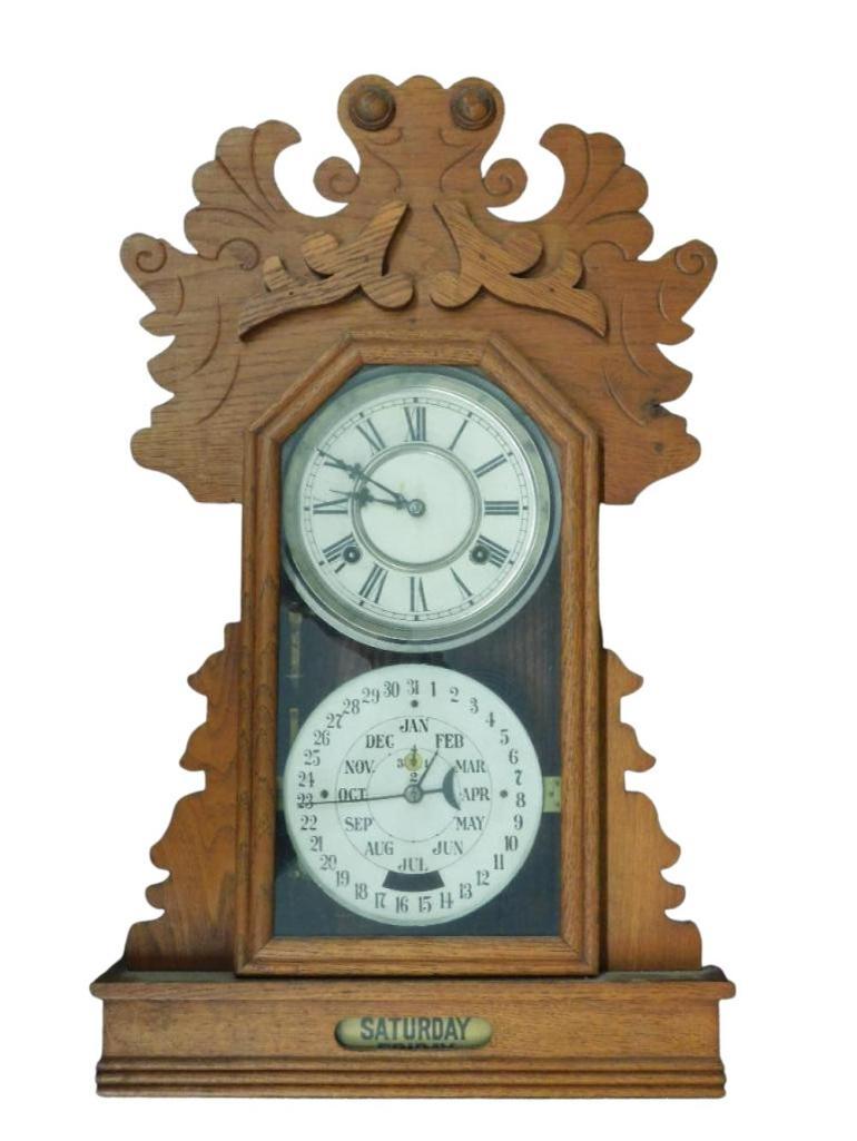 HANGING WALL CLOCK AND CALENDAR VINTAGE ANTIQUE (1 of 6)