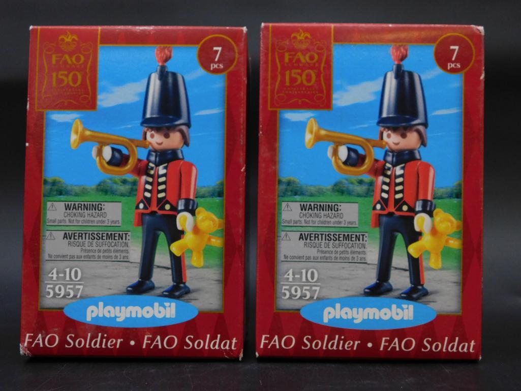 PLAYMOBIL FAO SCHWARZ 150TH ANNIVERSARY TOY SOLDIER SET OF 2 GERMAN TOYS (1 of 3)