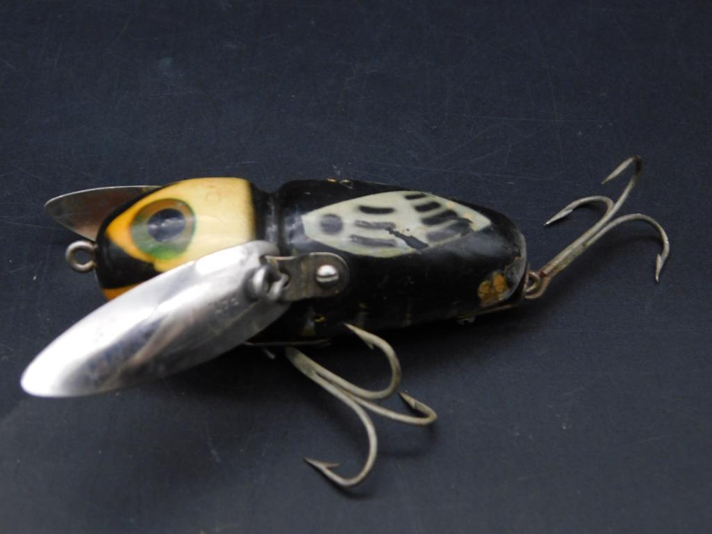 HEDDON CRAZY CRAWLER FISHING LURE VINTAGE ANTIQUE (1 of 4)