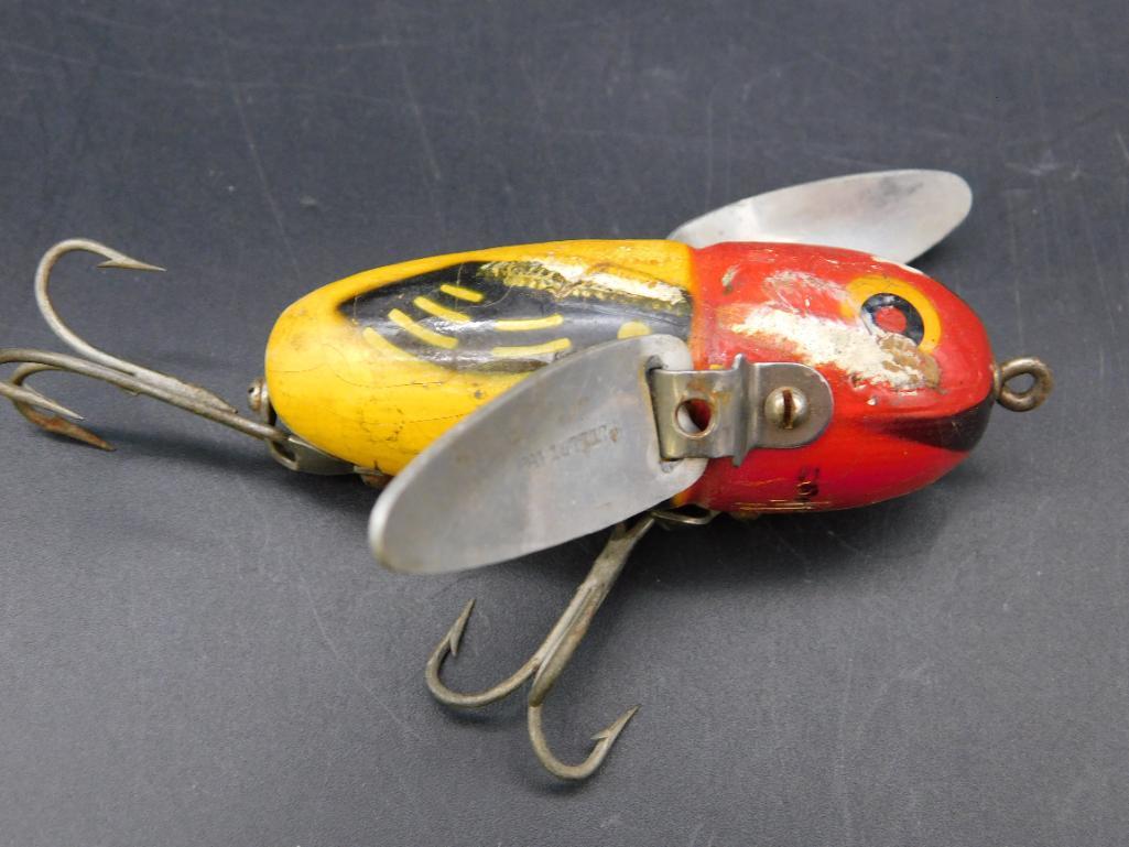 HEDDON CRAZY CRAWLER FISHING LURE VINTAGE ANTIQUE (1 of 6)
