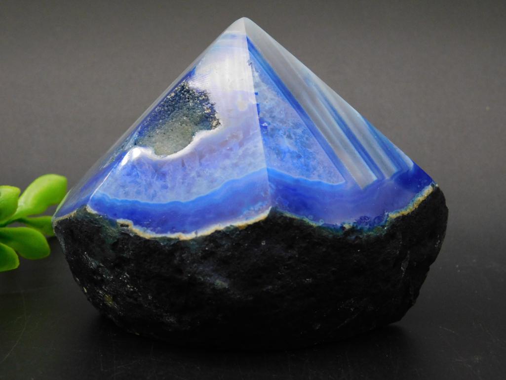AGATE POINT ROCK STONE LAPIDARY SPECIMEN (1 of 3)