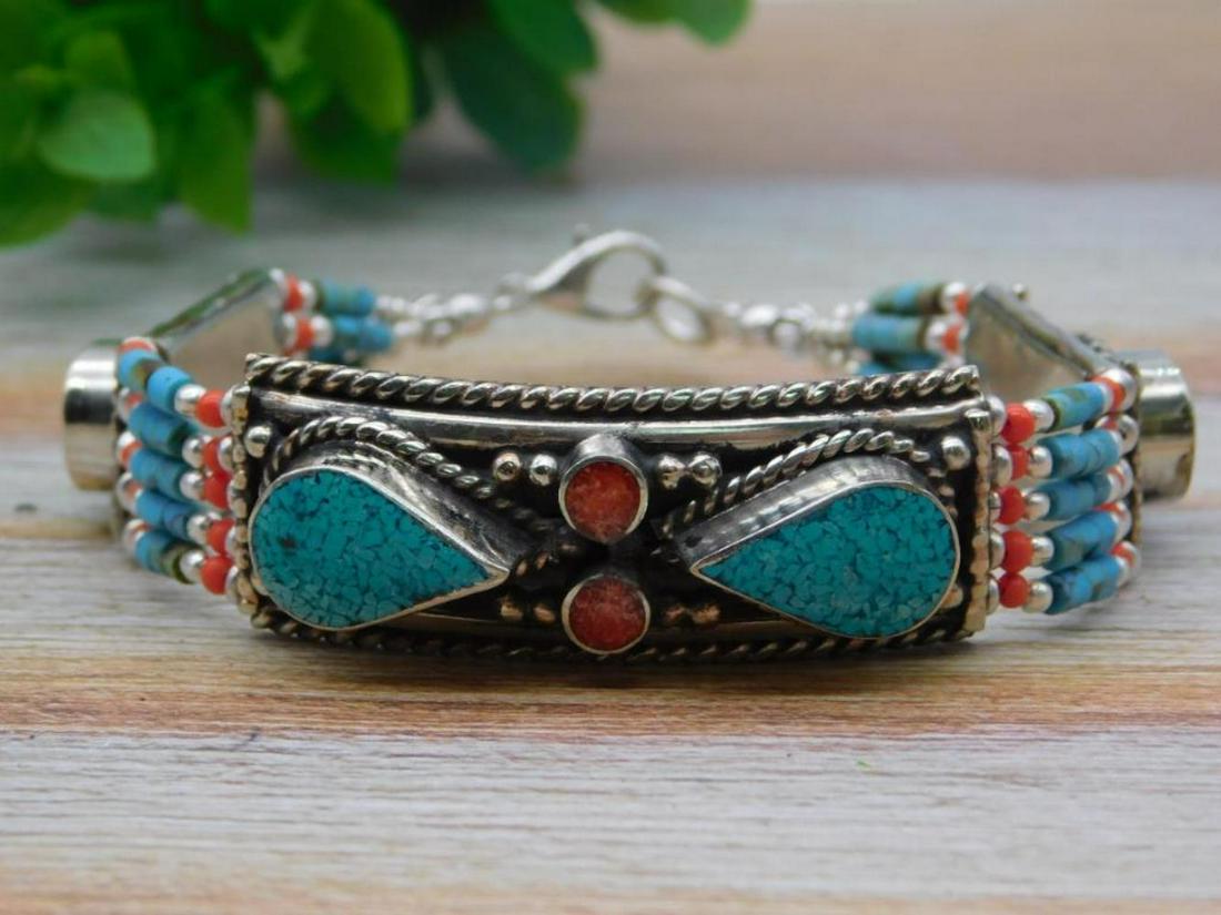 TURQUOISE AND CARNELIAN BRACELET ROCK STONE LAPIDARY SPECIMEN: TURQUOISE AND CARNELIAN BRACELET ROCK STONE LAPIDARY SPECIMEN