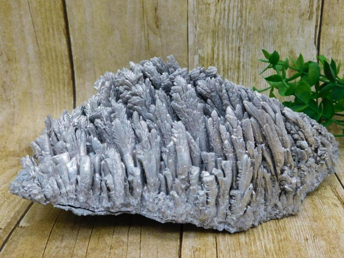 FEATHER PATTERN MAGNESIUM ROCK STONE LAPIDARY SPECIMEN (1 of 4)