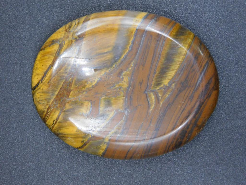 TIGER EYE WORRY STONE VINTAGE ANTIQUE (1 of 2)