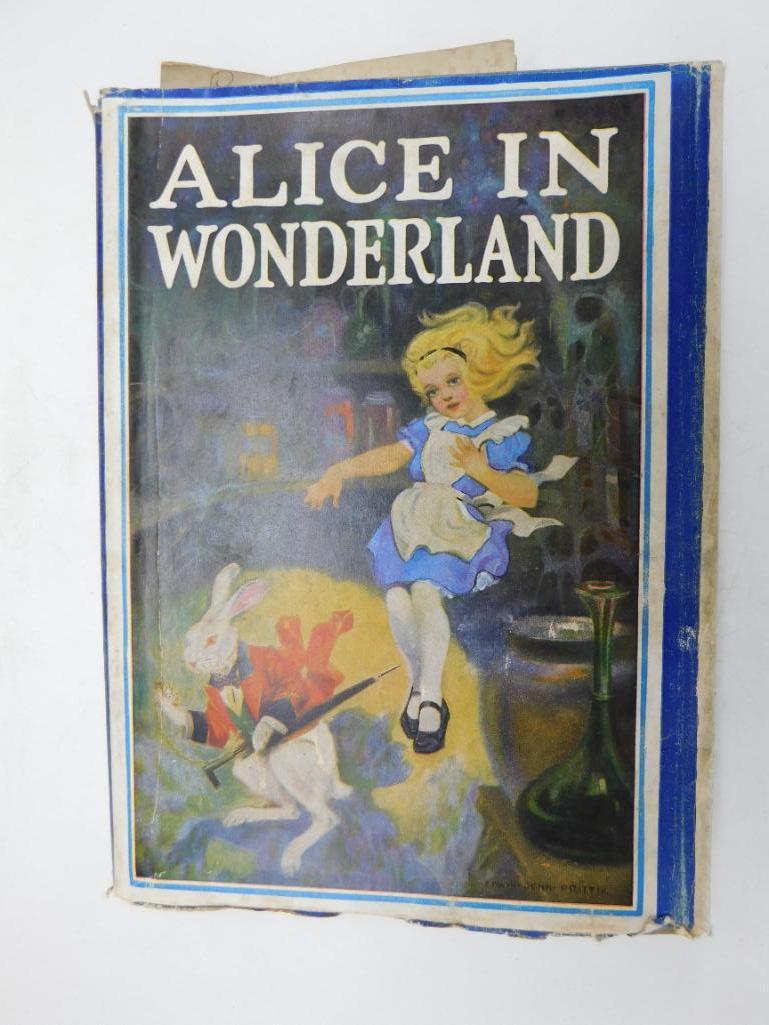 1925 ALICE IN WONDERLAND BOOK VINTAGE ANTIQUE (1 of 4)
