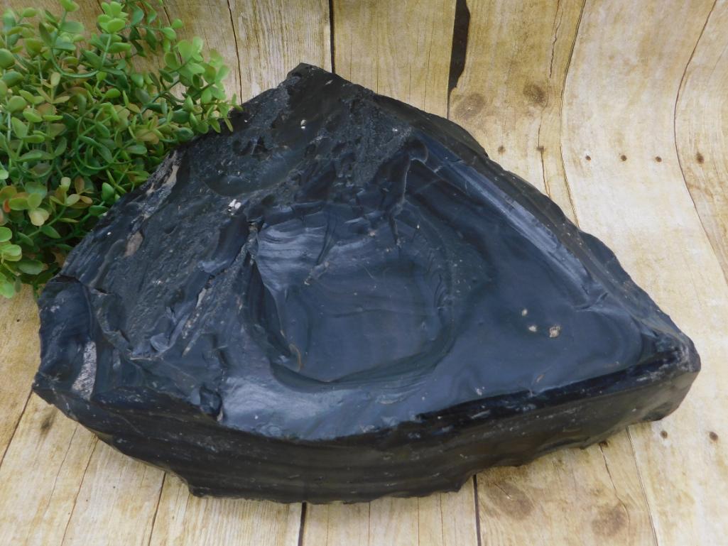 35 POUND OBSIDIAN ROCK STONE LAPIDARY SPECIMEN: 35 POUND OBSIDIAN ROCK STONE LAPIDARY SPECIMEN