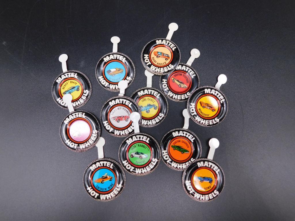 HOT WHEELS RED LINE METAL BUTTONS VINTAGE ANTIQUE: HOT WHEELS RED LINE METAL BUTTONS VINTAGE ANTIQUE