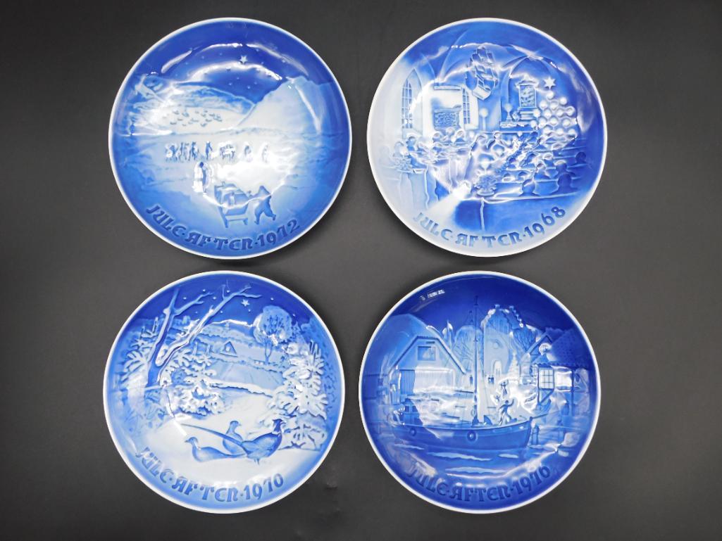 ROYAL COPENHAGEN PLATES SET OF 4 VINTAGE ANTIQUE (1 of 6)