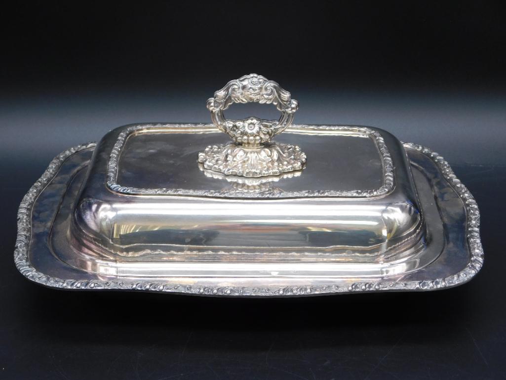 SILVERPLATE COVERED SERVING DISH VINTAGE ANTIQUE (1 of 2)