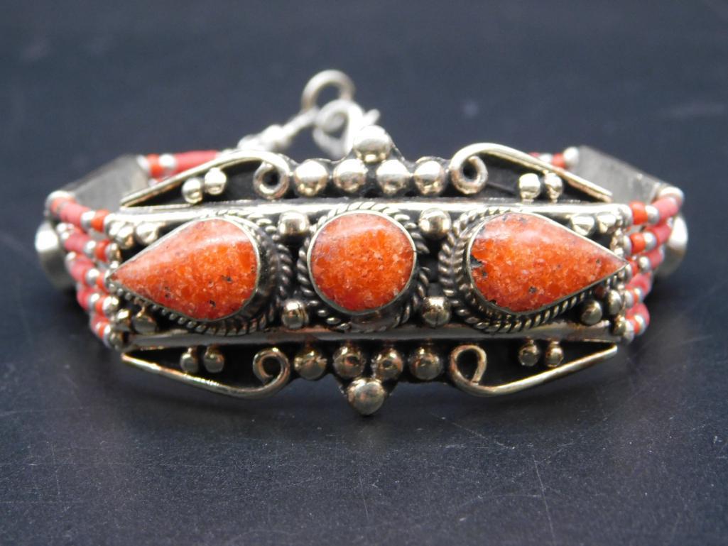 CARNELIAN AND RED CORAL TIBETAN BRACELET VINTAGE ANTIQUE: CARNELIAN AND RED CORAL TIBETAN BRACELET VINTAGE ANTIQUE