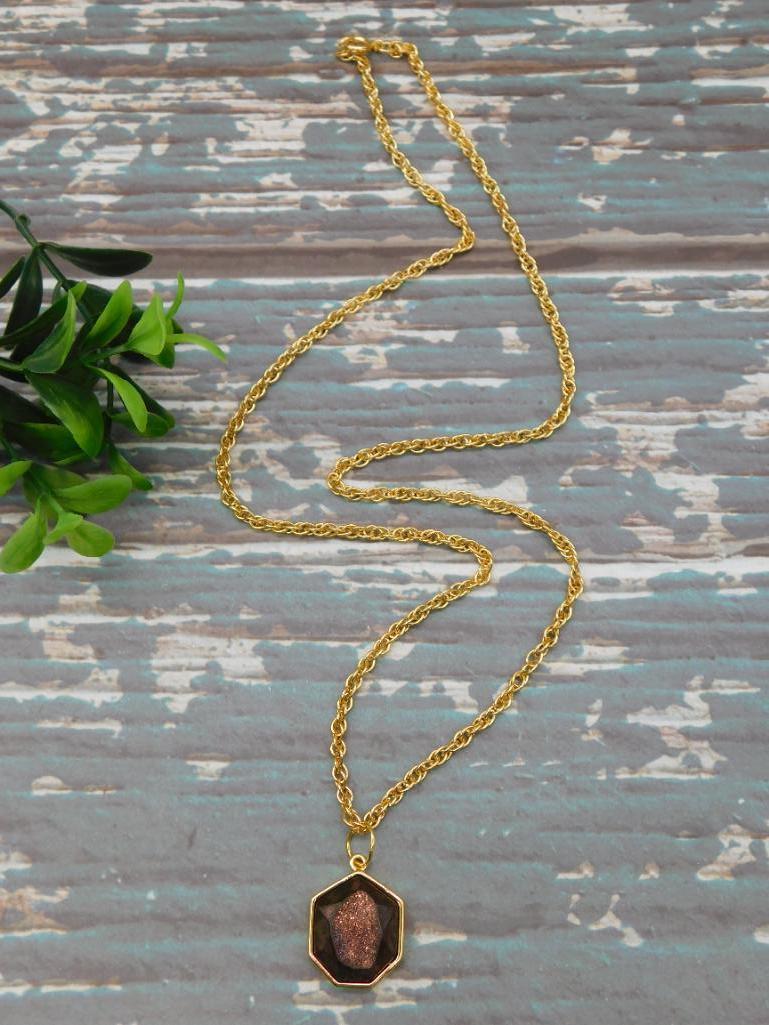 DRUZY TITANIUM PENDANT ON CHAIN NECKLACE: DRUZY TITANIUM PENDANT ON CHAIN NECKLACE