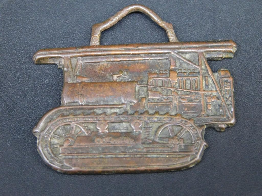 ORIGINAL JOHN FABICK TRACTOR CO CATERPILLAR CRAWLER TRACTOR WATCH FOB VINTAGE ANTIQUE (1 of 2)