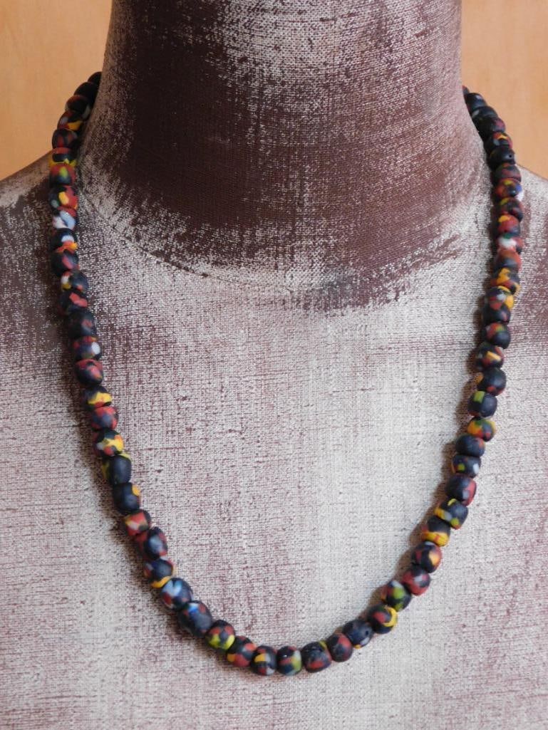 AFRICAN TRADE BEADS VINTAGE ANTIQUE: AFRICAN TRADE BEADS VINTAGE ANTIQUE
