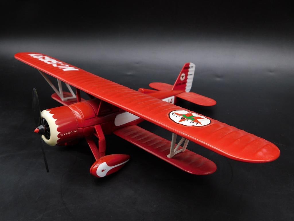 TEXACO STEARMAN DIE CAST AIR PLANE PETROLIANA VINTAGE ANTIQUE: TEXACO STEARMAN DIE CAST AIR PLANE PETROLIANA VINTAGE ANTIQUE