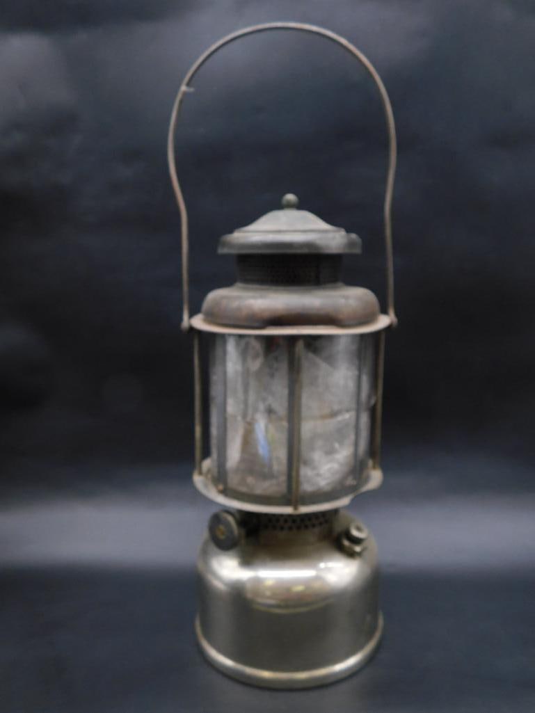 COLEMAN QUICKLITE LANTERN VINTAGE ANTIQUE (1 of 4)