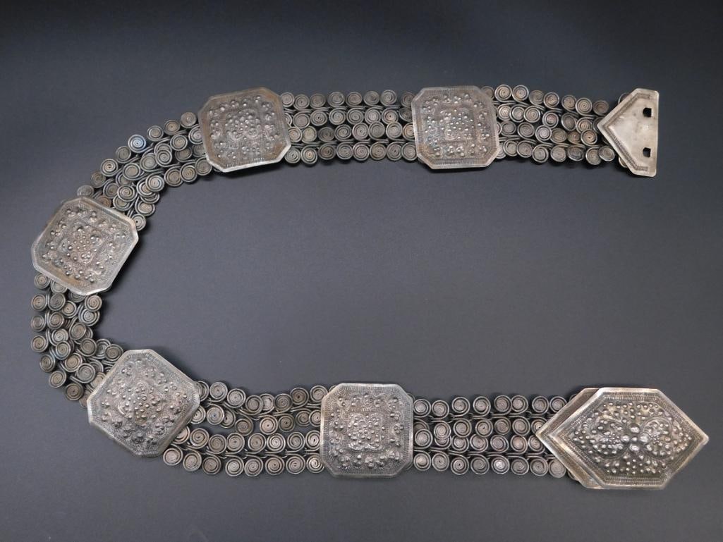 ANTIQUE METAL BELT: ANTIQUE METAL BELT