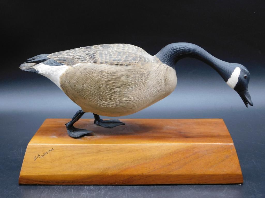 BOB MIMMS HAND CARVED CANADA GOOSE DECOY (1 of 5)