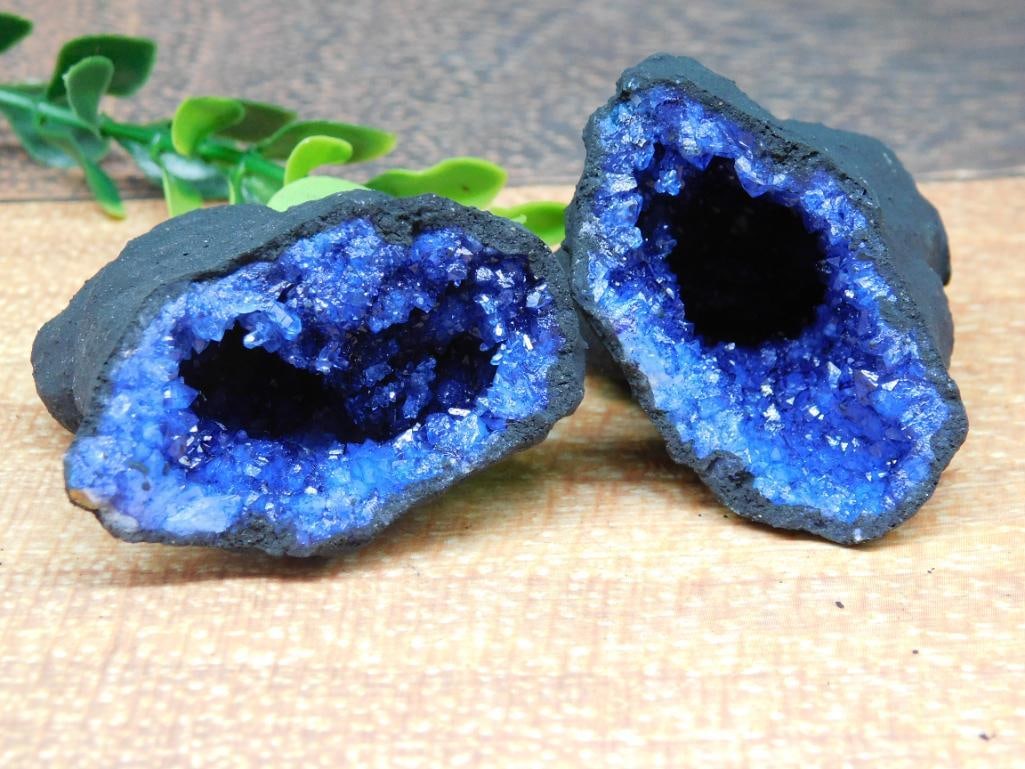 BLUE GEODE ROCK STONE LAPIDARY SPECIMEN (1 of 2)