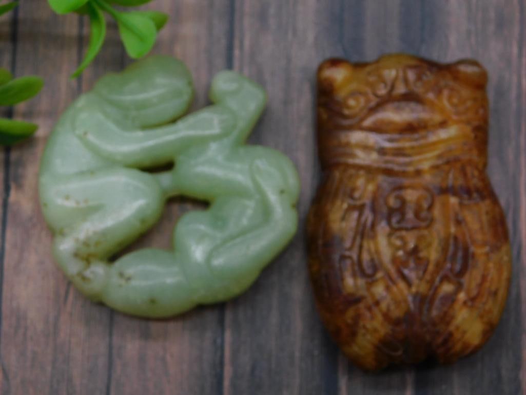 CARVED JADE ROCK STONE LAPIDARY SPECIMEN (1 of 2)