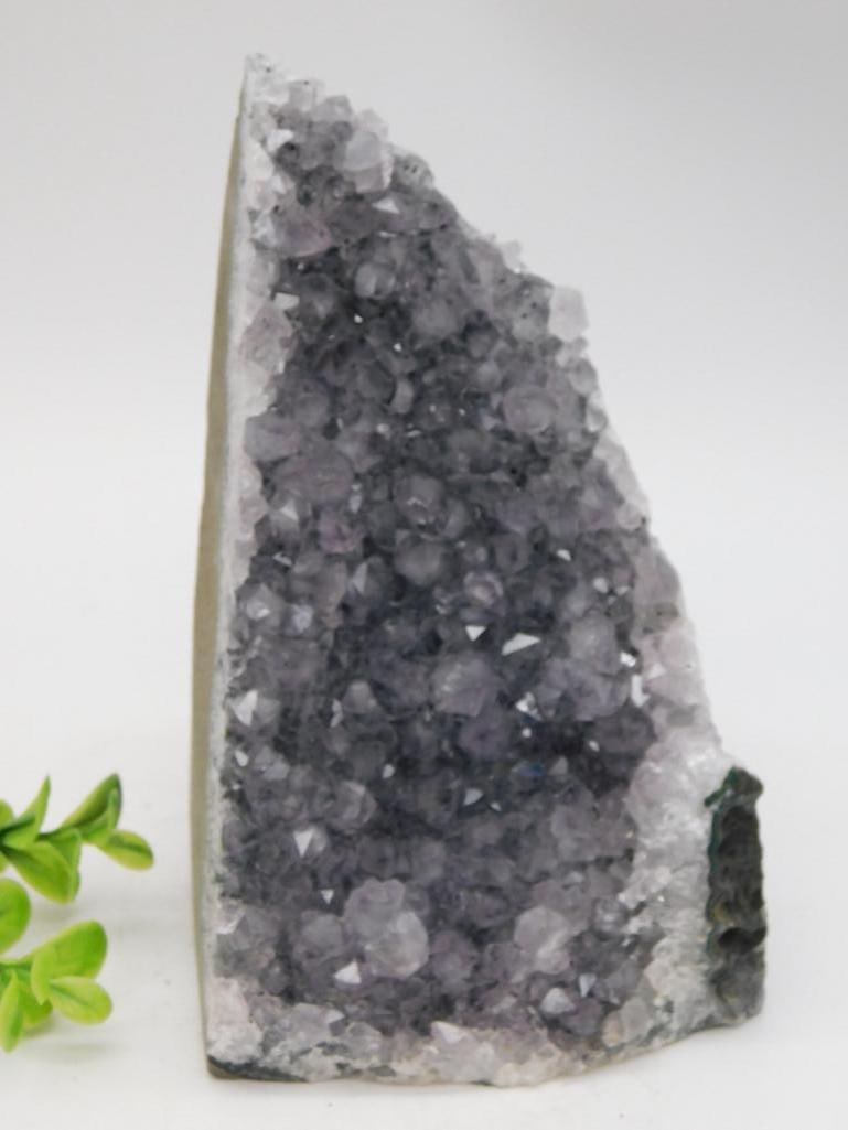 2 POUND AMETHYST ROCK STONE LAPIDARY SPECIMEN (1 of 2)