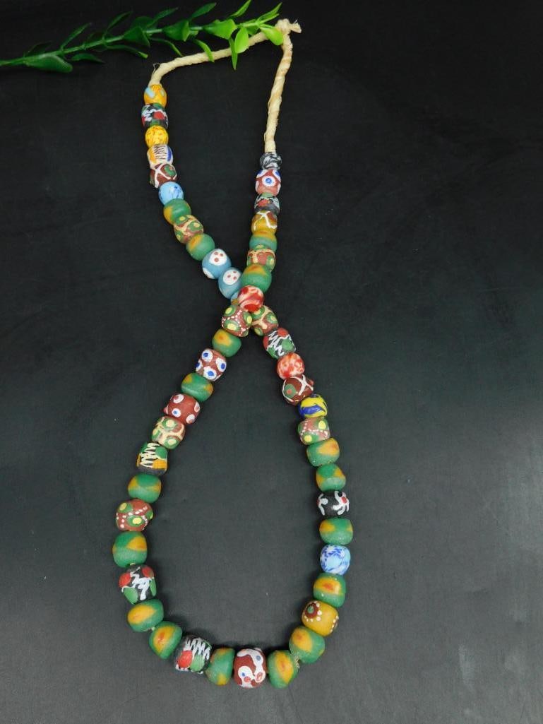 AFRICAN TRADE BEADS VINTAGE ANTIQUE: AFRICAN TRADE BEADS VINTAGE ANTIQUE