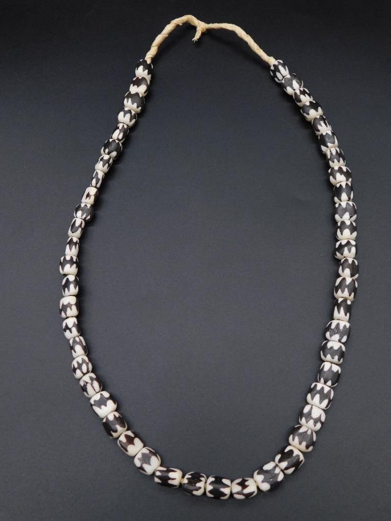 AFRICAN TRADE BEADS VINTAGE ANTIQUE: AFRICAN TRADE BEADS VINTAGE ANTIQUE