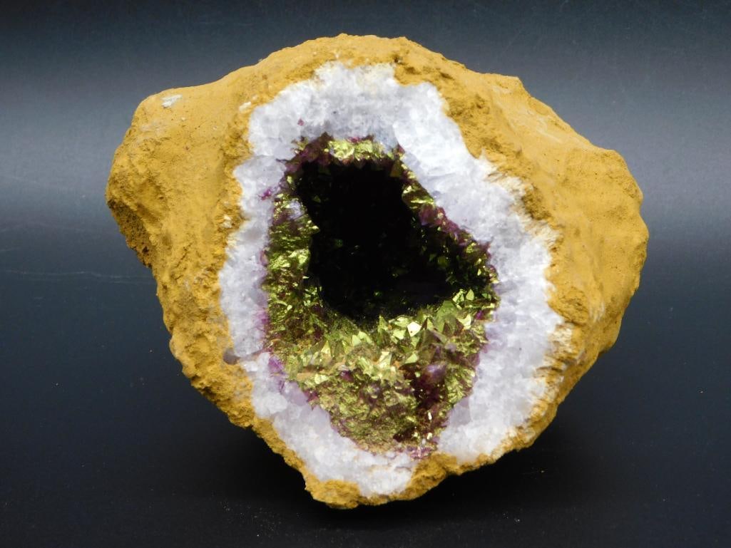 PINK AND GOLD GEODE ROCK STONE LAPIDARY SPECIMEN: PINK AND GOLD GEODE ROCK STONE LAPIDARY SPECIMEN