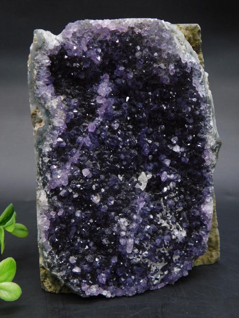 URAGUAY AMETHYST ROCK STONE LAPIDARY SPECIMEN (1 of 3)