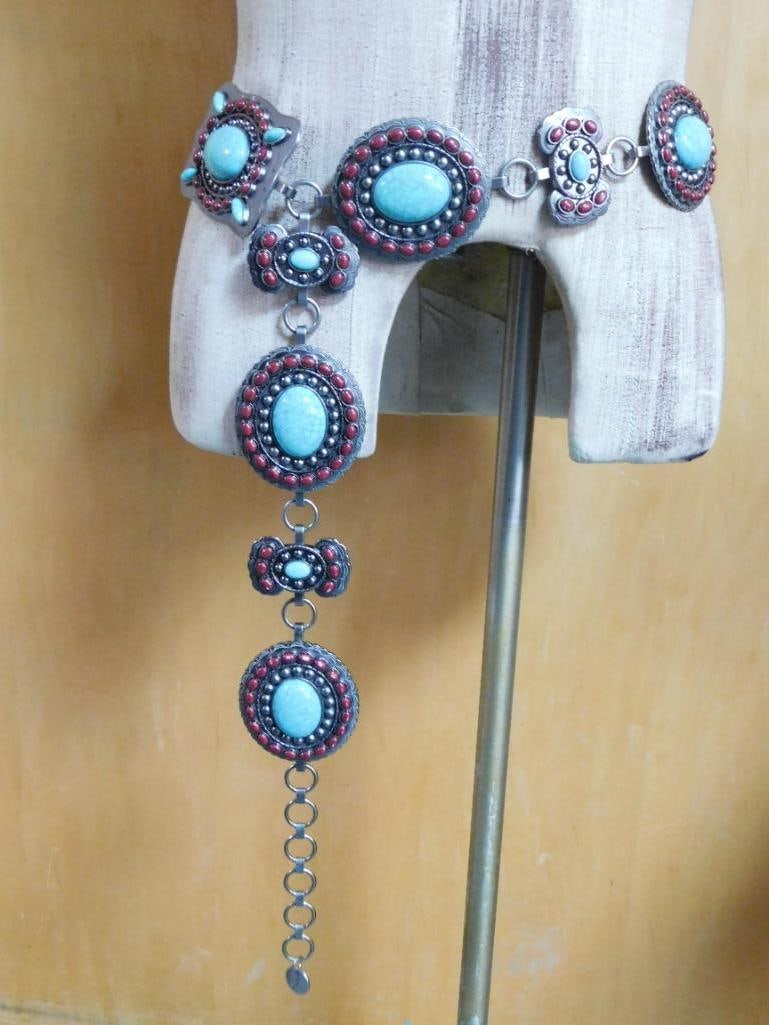 CONCHO BELT: CONCHO BELT