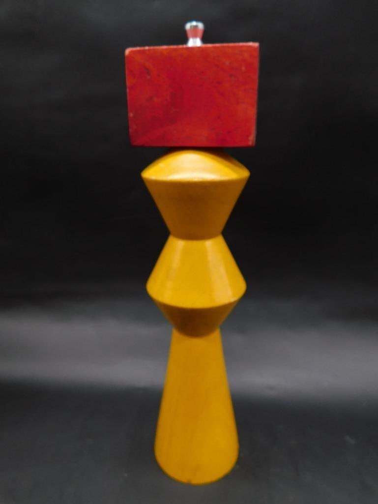 WOODEN PEPPER MILL MID CENTURY MODERN VINTAGE ANTIQUE: WOODEN PEPPER MILL MID CENTURY MODERN VINTAGE ANTIQUE