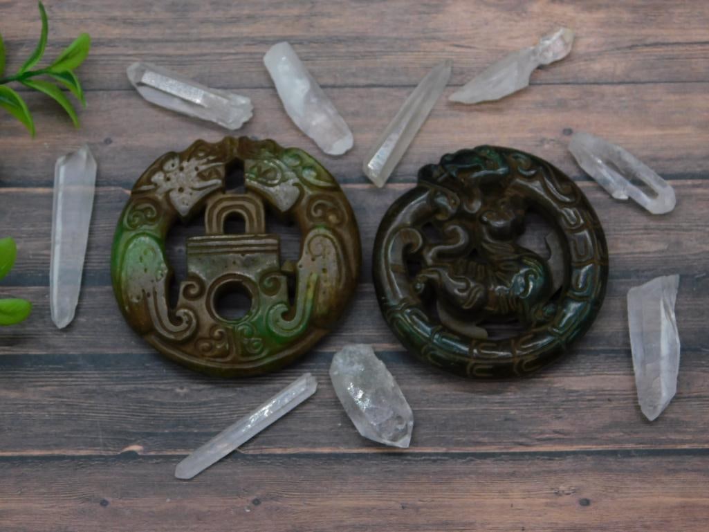 CARVED JADE AND QUARTZ ROCK STONE LAPIDARY SPECIMEN (1 of 3)