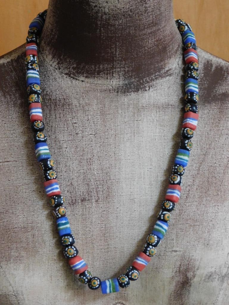 AFRICAN TRADE BEADS VINTAGE ANTIQUE: AFRICAN TRADE BEADS VINTAGE ANTIQUE