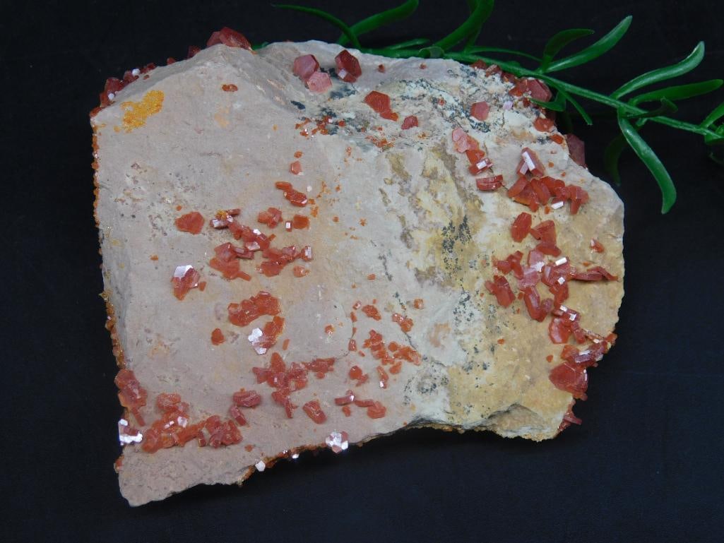 VANADINITE ROCK STONE LAPIDARY SPECIMEN (1 of 3)