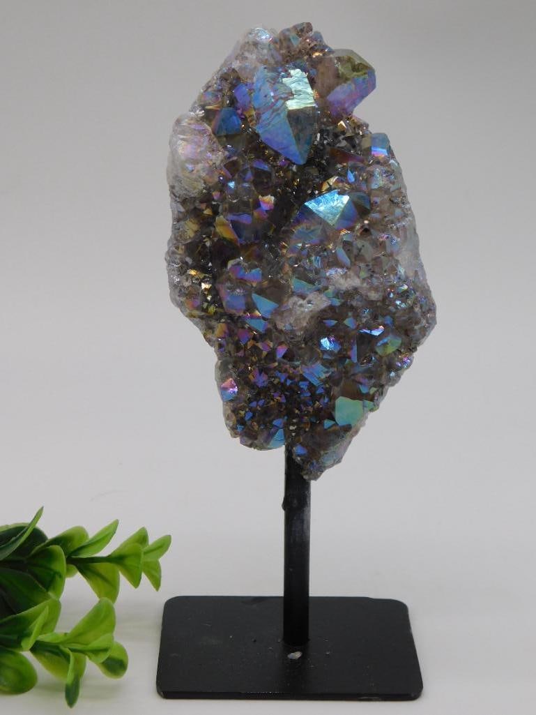 TITANIUM AMETHYST DISPLAY ROCK STONE LAPIDARY SPECIMEN: TITANIUM AMETHYST DISPLAY ROCK STONE LAPIDARY SPECIMEN