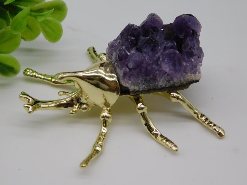 AMETHYST BEETLE ROCK STONE LAPIDARY SPECIMEN: AMETHYST BEETLE ROCK STONE LAPIDARY SPECIMEN
