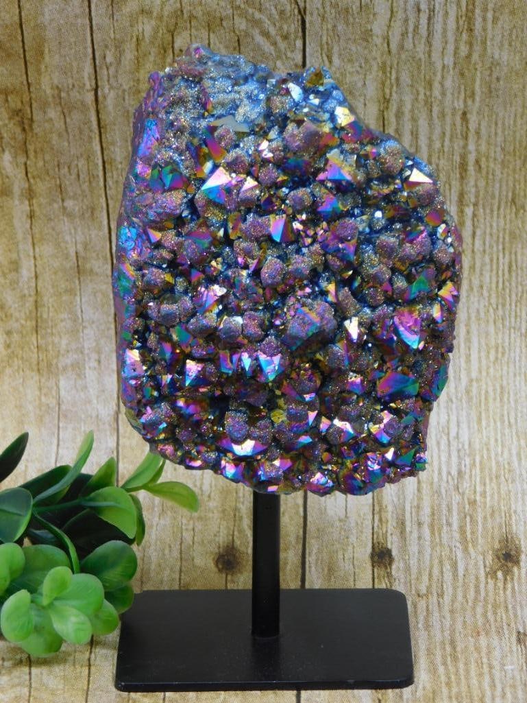 TITANIUM AMETHYST DISPLAY ROCK STONE LAPIDARY SPECIMEN: TITANIUM AMETHYST DISPLAY ROCK STONE LAPIDARY SPECIMEN