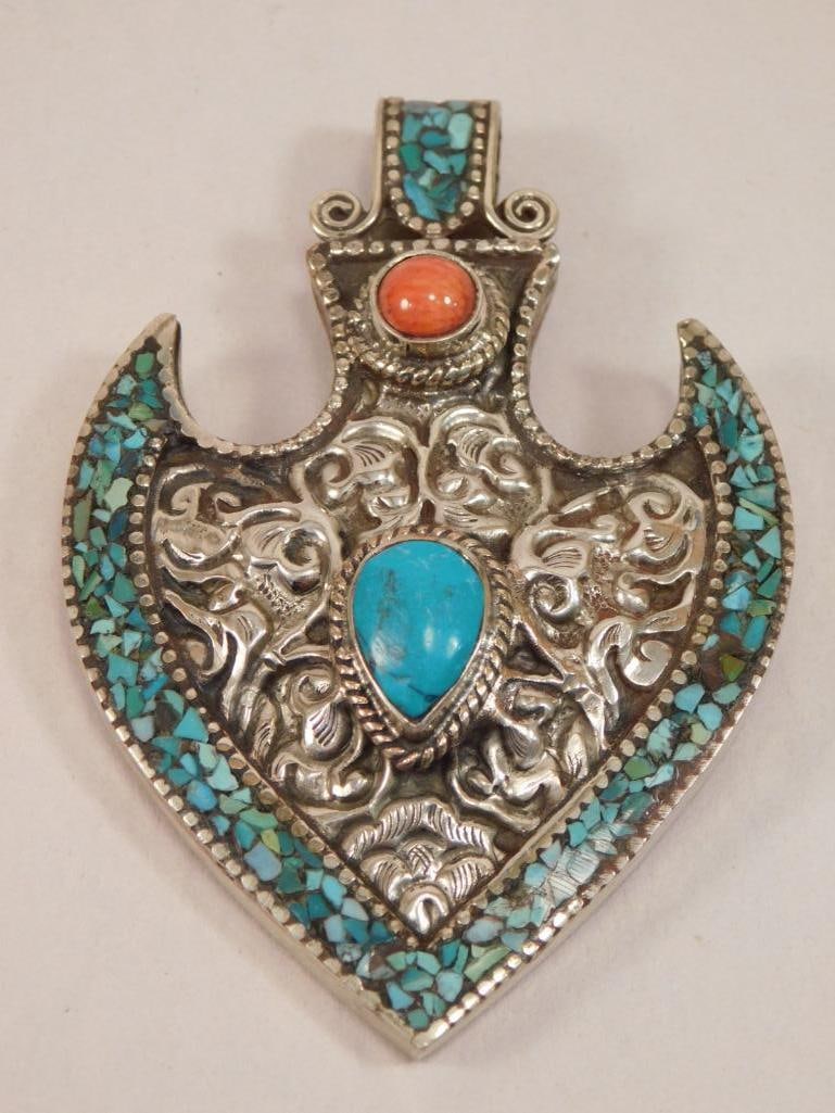 TURQUOISE AND CARNELIAN PENDANT ROCK STONE LAPIDARY SPECIMEN: TURQUOISE AND CARNELIAN PENDANT ROCK STONE LAPIDARY SPECIMEN