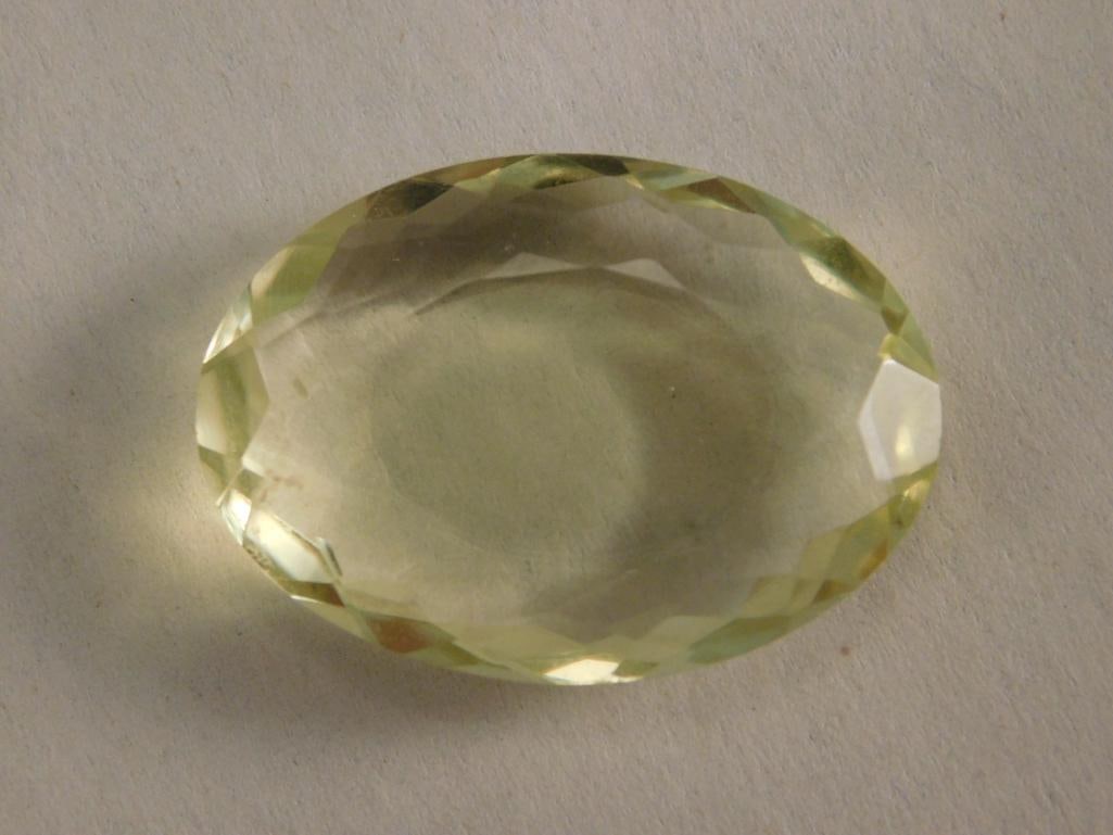 LEMON QUARTZ 25 CARATS ROCK STONE LAPIDARY SPECIMEN: LEMON QUARTZ 25 CARATS ROCK STONE LAPIDARY SPECIMEN